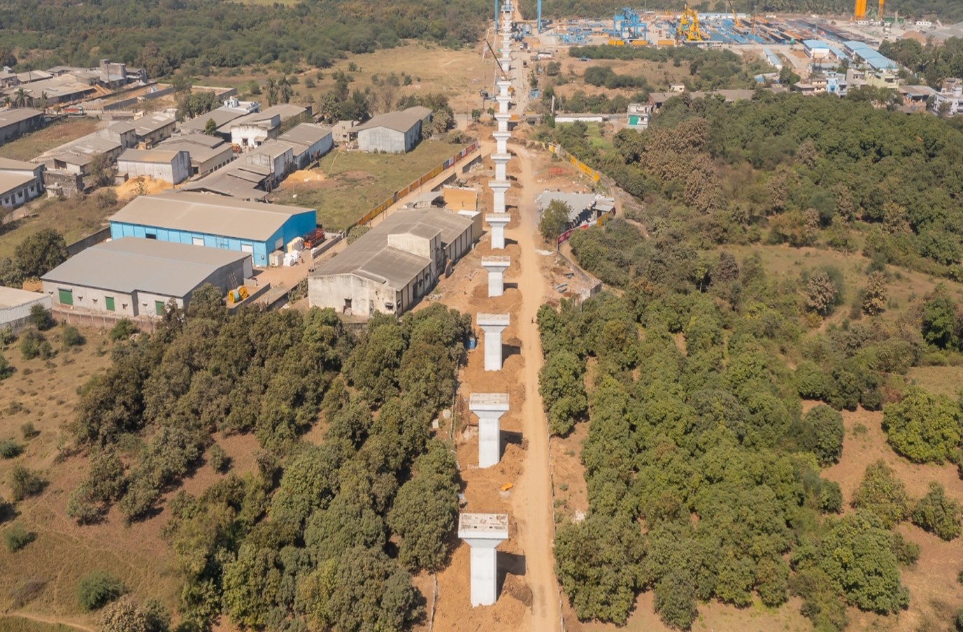 橋脚工事完了（ナヴサリ県、Ch 237km地点）