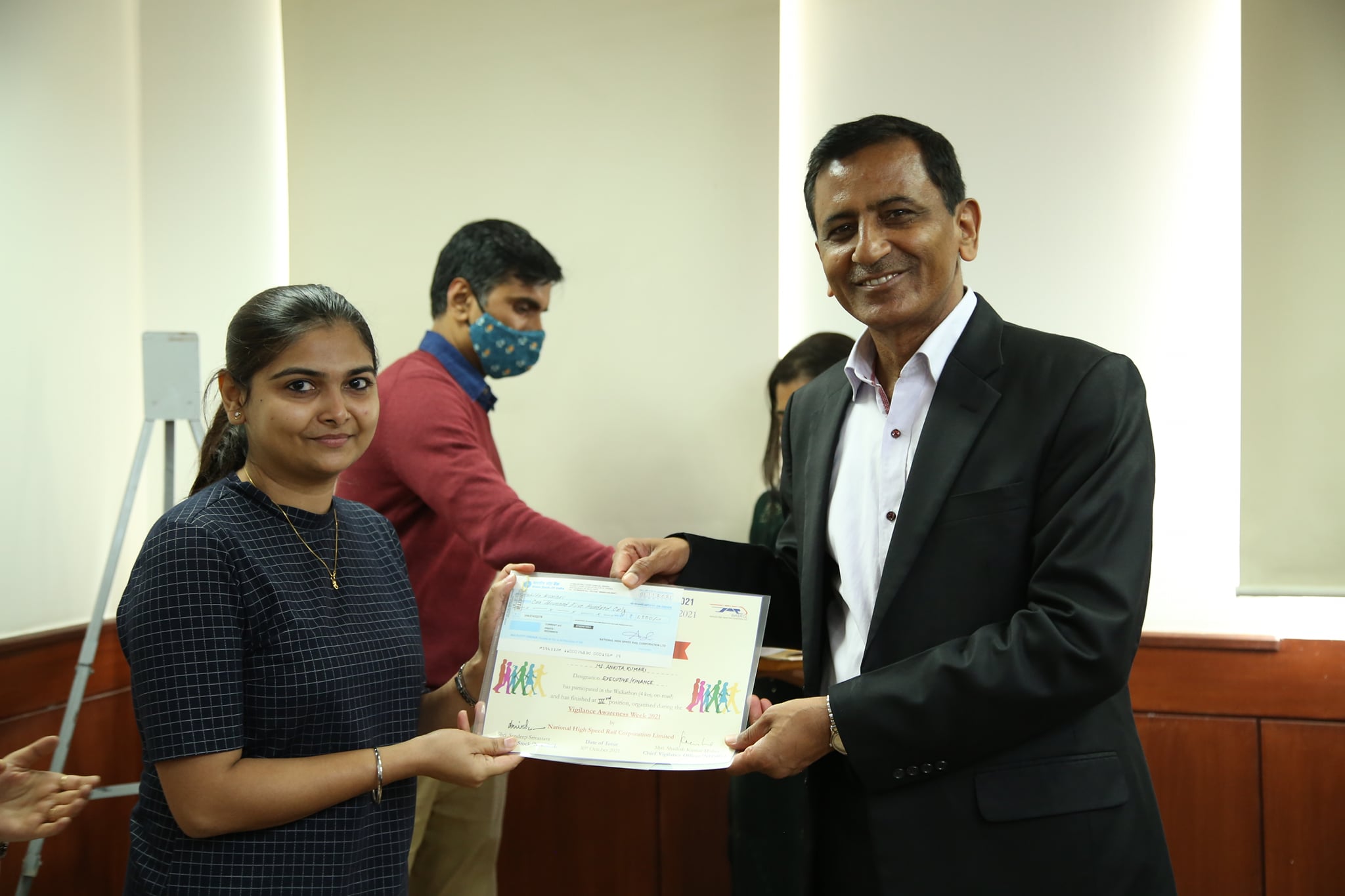 सतर्कता जागरूकता सप्ताह 2021 के अवसर पर साइक्लोथॉन एवं वॉकथॉन कार्यक्रम के लिए प्रमाण पत्र वितरण